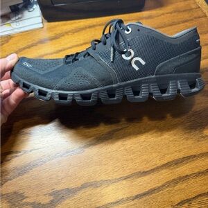 On Cloud CloudX Running Shoe Women's Size 10.5 *LEFT SHOE ONLY*